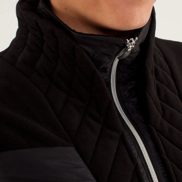 LULULEMON Black St Moritz Jacket. Size: 8 - Picture 6 of 9
